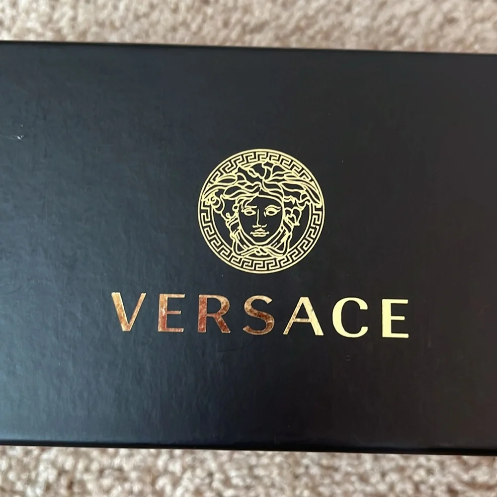 Versace Sunglass Box - Picture 5 of 5